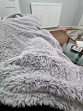 Snapshot of realityyshowww chatting on 12-20-24, 08:34 realityyshowww online show from 12-20-24, 08:34