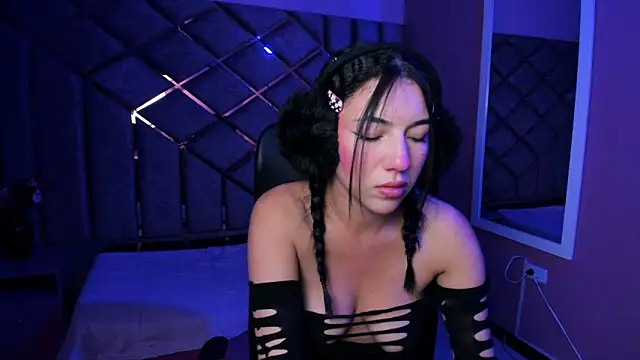 Poly Sasha  online show from 12-04-25, 03:49