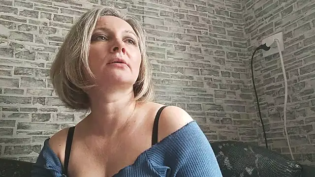 EdithManning online show from 03-10-25, 09:12