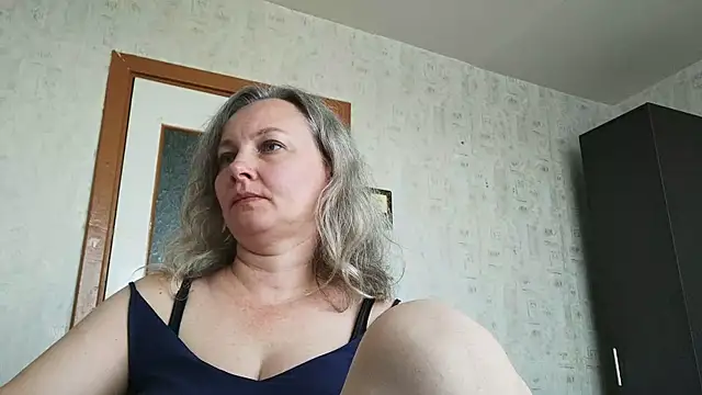 EdithManning online show from 07-18-26, 06:11