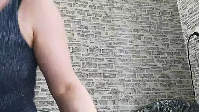 EdithManning online show from 03-13-25, 01:18