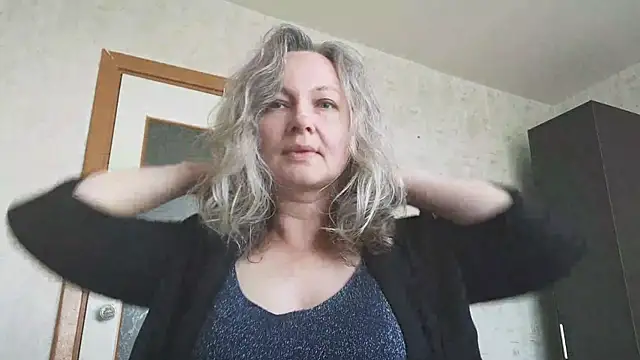 EdithManning online show from 06-01-26, 05:51