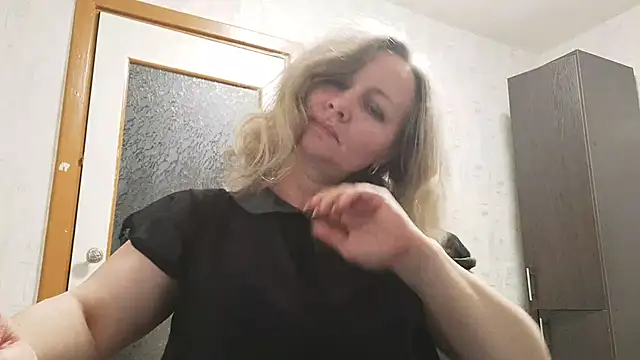 EdithManning online show from 05-21-26, 06:05