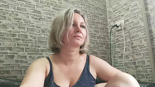 EdithManning online show from 03-18-25, 09:34