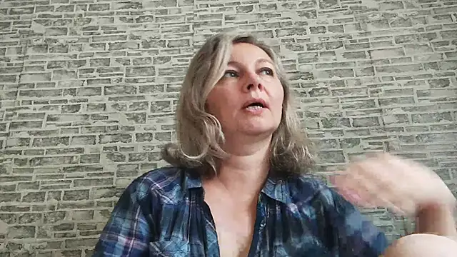 EdithManning online show from 09-11-25, 05:07