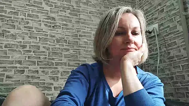 EdithManning online show from 03-11-25, 09:13