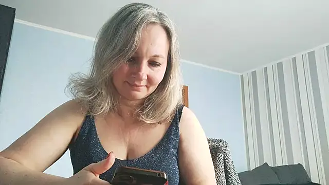 EdithManning online show from 02-06-26, 06:42