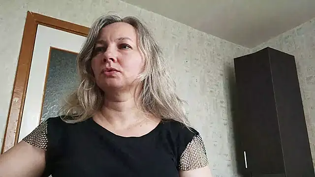 EdithManning online show from 05-25-26, 07:07