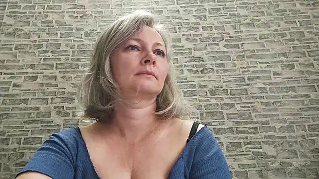 EdithManning online show from 09-19-25, 05:11