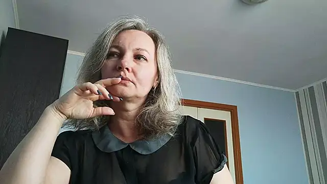 EdithManning online show from 03-21-26, 06:36