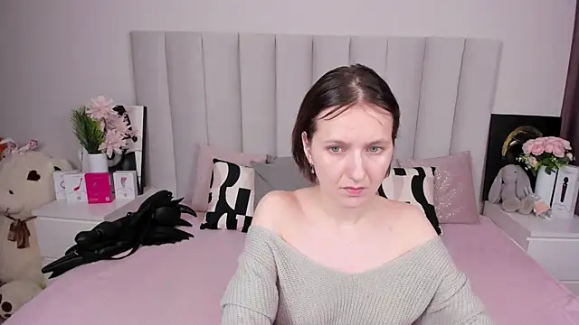 MiaKarlos online show from 05-03-26, 01:22