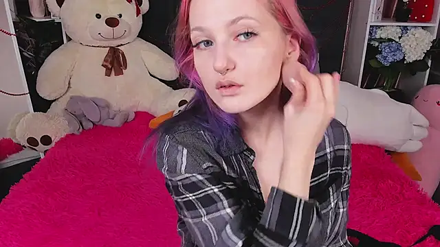 MiaKarlos online show from 10-28-25, 01:50