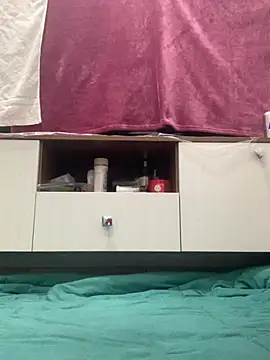 abyusif101099 online show from 04-01-26, 09:34