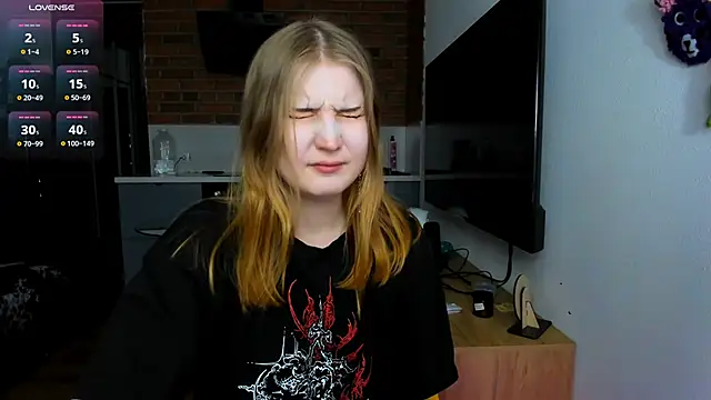 princessaalicc online show from 02-28-25, 03:48