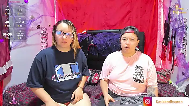 katieeandsharonn online show from 10-20-25, 01:11