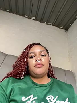 Snapshot of Naughty-Mel chatting on 03-14-25, 10:18 Naughty-Mel online show from 03-14-25, 10:18