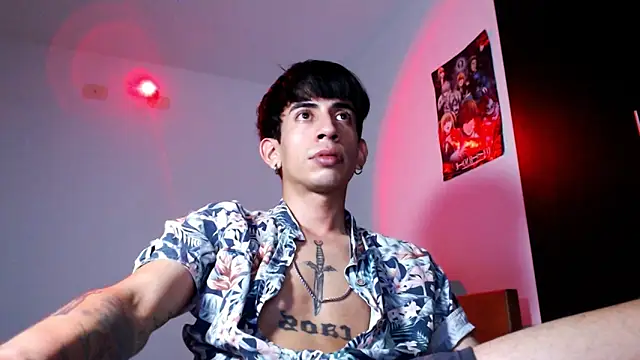 Snapshot of Zack_Kingg chatting on 10-11-25, 12:55 Zack Kingg online show from 10-11-25, 12:55