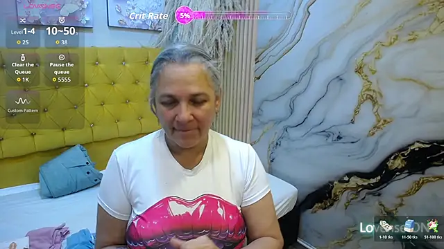 miisevvie  online show from 12-22-25, 03:39