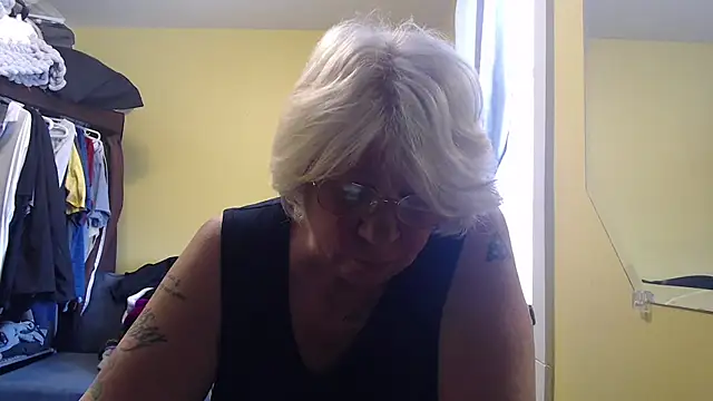 canadiancougar1965 online show from 03-18-26, 03:35