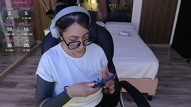 Sam mansson66 online show from 12-17-25, 10:37