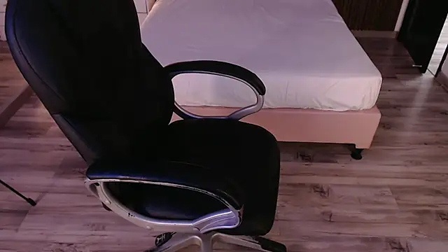 Snapshot of Sam_mansson66 chatting on 10-03-25, 01:34 Sam mansson66 online show from 10-03-25, 01:34