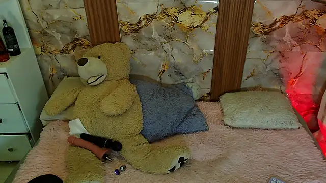 zoey-fox online show from 11-24-25, 11:05