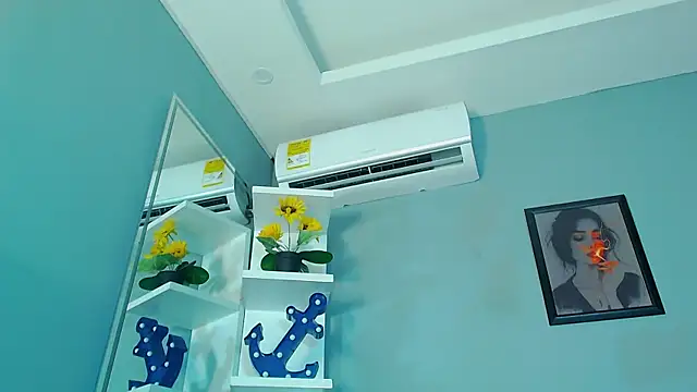 zoey-fox online show from 10-06-25, 11:05