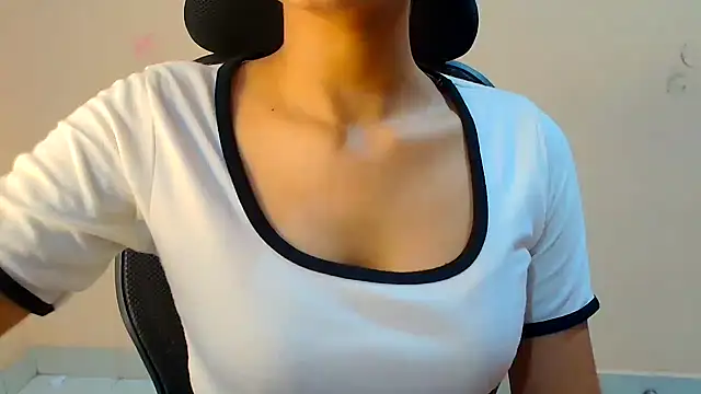 Chandani-Love online show from 07-16-26, 01:08