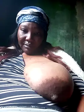 chubbydoll122 online show from 09-29-25, 12:00