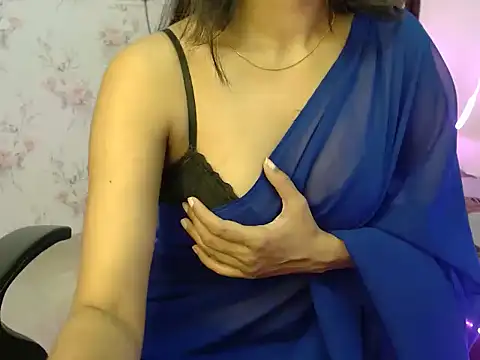 Snappy girl online show from 11-17-25, 04:49