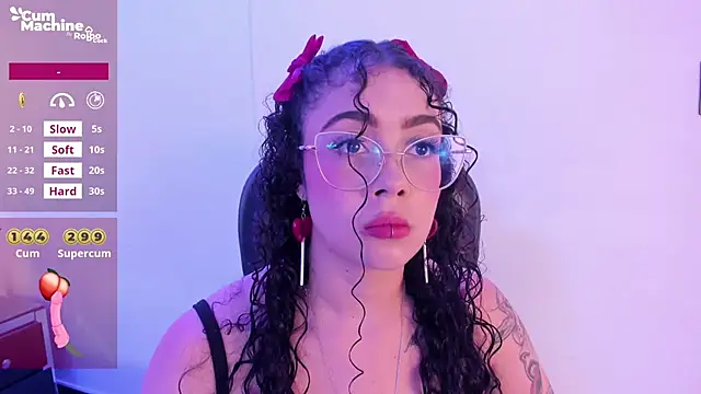 Snapshot of antonelllepiercee chatting on 09-10-25, 11:31 antonelllepiercee online show from 09-10-25, 11:31