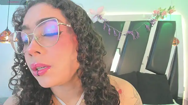antonelllepiercee online show from 07-17-26, 01:52