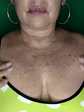 Kasandra Ho online show from 11-11-25, 07:08