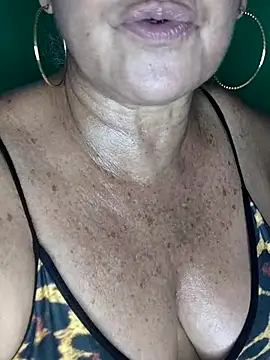 Kasandra Ho online show from 10-26-25, 06:30