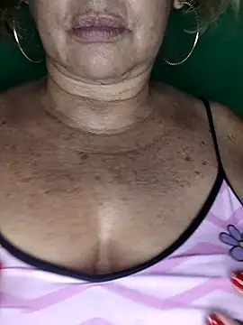 Kasandra Ho online show from 10-31-25, 01:24