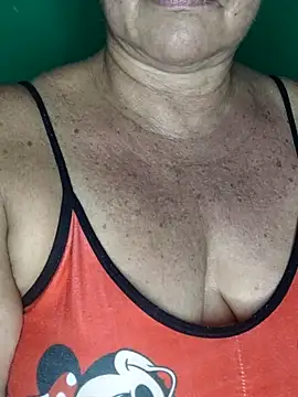 Kasandra Ho online show from 10-28-25, 01:17