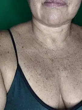 Kasandra Ho online show from 11-16-25, 06:12