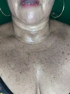 Kasandra Ho online show from 11-02-25, 04:12