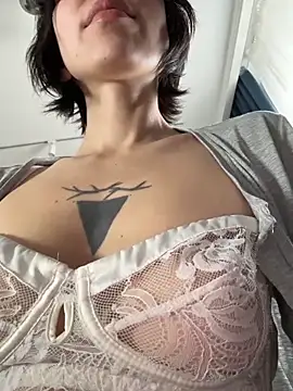 kikidoll online show from 02-21-26, 03:30