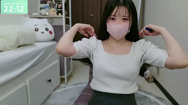 Snapshot of -SHIZUKU- chatting on 09-18-25, 01:14 -SHIZUKU- online show from 09-18-25, 01:14