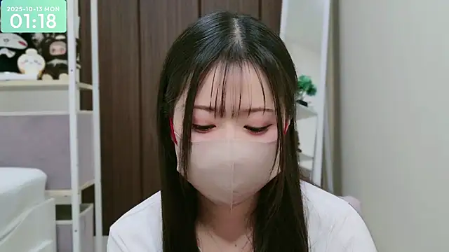 Snapshot of -SHIZUKU- chatting on 10-12-25, 04:19 -SHIZUKU- online show from 10-12-25, 04:19