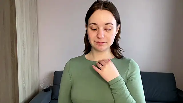 EditaBumford online show from 04-14-26, 07:24