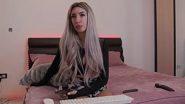 kaylaajo online show from 02-26-25, 02:16