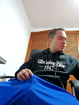 dragon1006 online show from 02-07-26, 04:31