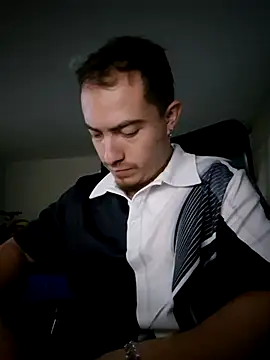 dragon1006 online show from 10-19-25, 03:09