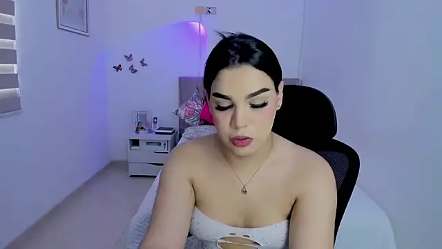 Snapshot of linda_zaam83866 chatting on 10-04-25, 05:47 linda zaam83866 online show from 10-04-25, 05:47