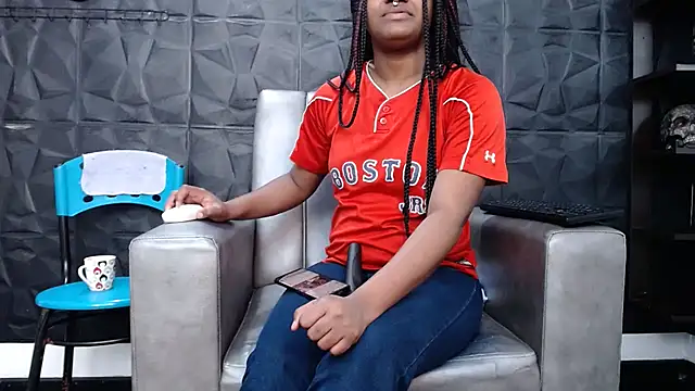 Hanna Fox 69 online show from 12-02-25, 04:41