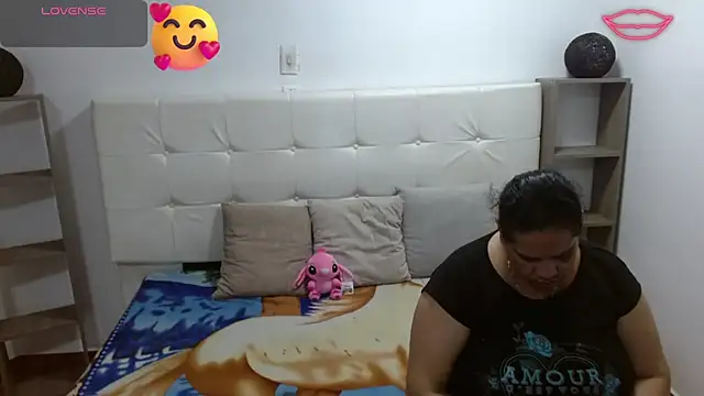 Candy and Jh0n online show from 11-04-25, 03:32