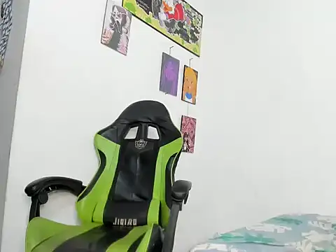 Snapshot of luna_gil_sex chatting on 09-15-25, 05:41 luna gil sex online show from 09-15-25, 05:41