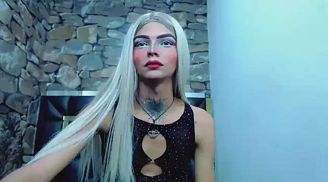 Snapshot of luna_gil_sex chatting on 01-09-25, 08:11 luna gil sex online show from 01-09-25, 08:11